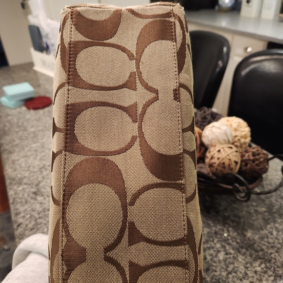 Coach Signature Brown and Pink Tote Bag - Picture 11 of 17